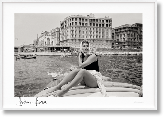 Sophia by Eisenstaedt. Art Edition No. 101–200, ‘Near Naples’, 1961 (English) (AP)