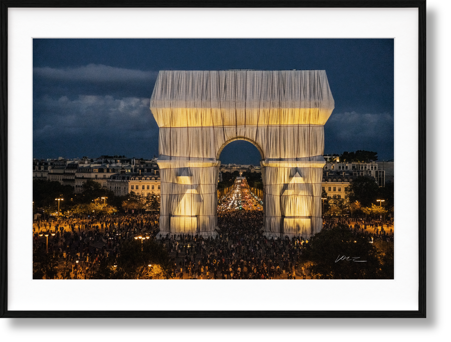 Christo, Arc de Triomphe, Art B, Wrapped by Night (German, French, English) (AP)